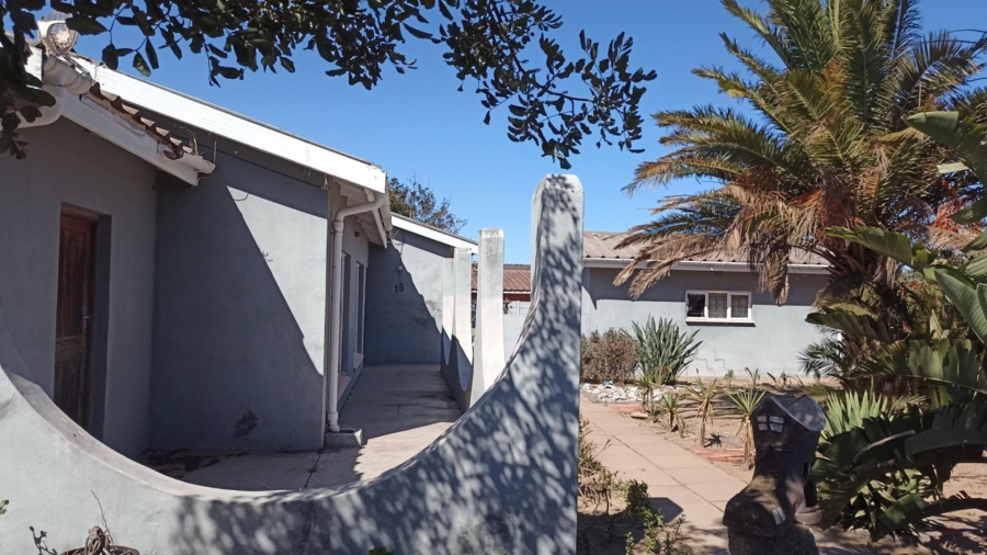 3 Bedroom Property for Sale in Louwville Western Cape